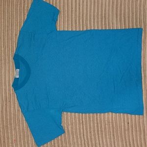 Vintage.  Made in USA. Single stitch. TOUGH T's. Horizontal stripes. Size M